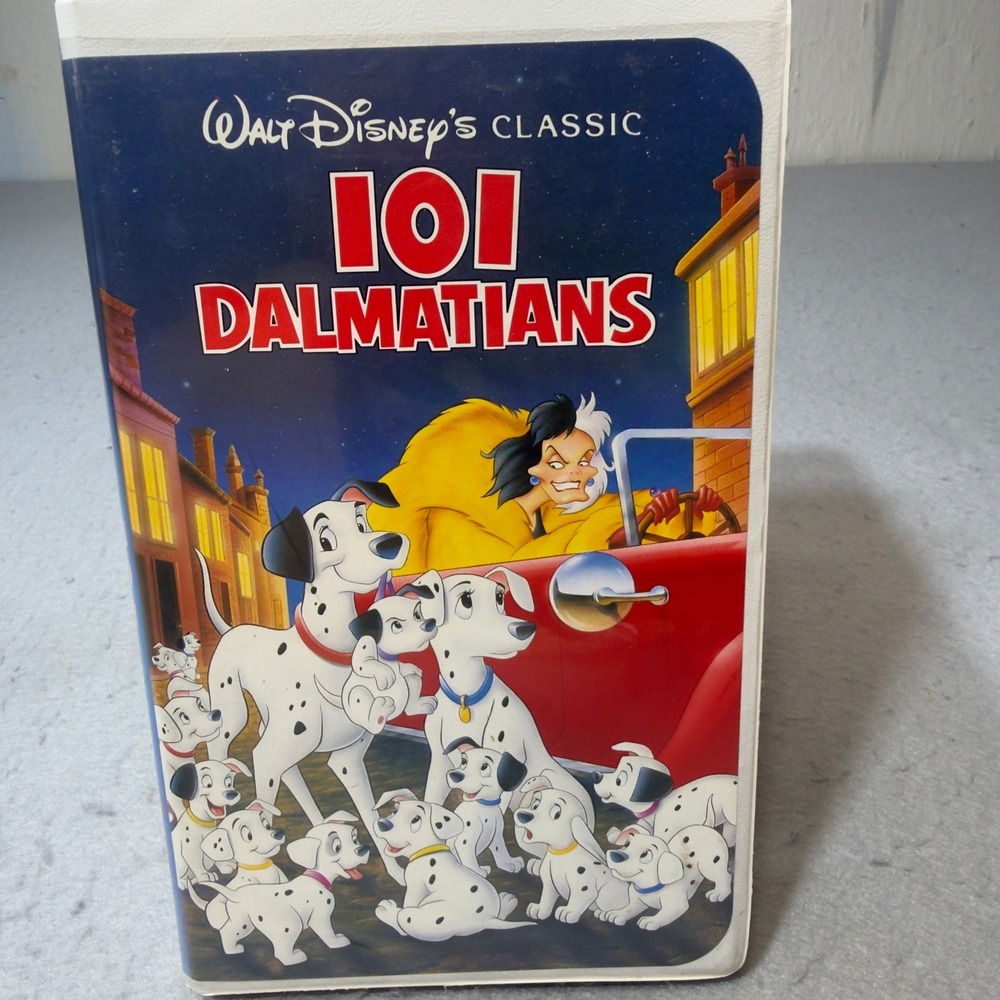 Walt Disney Classic 101 Dalmatian VHS 1992 Clamshell Case G Rated Animated Movie
